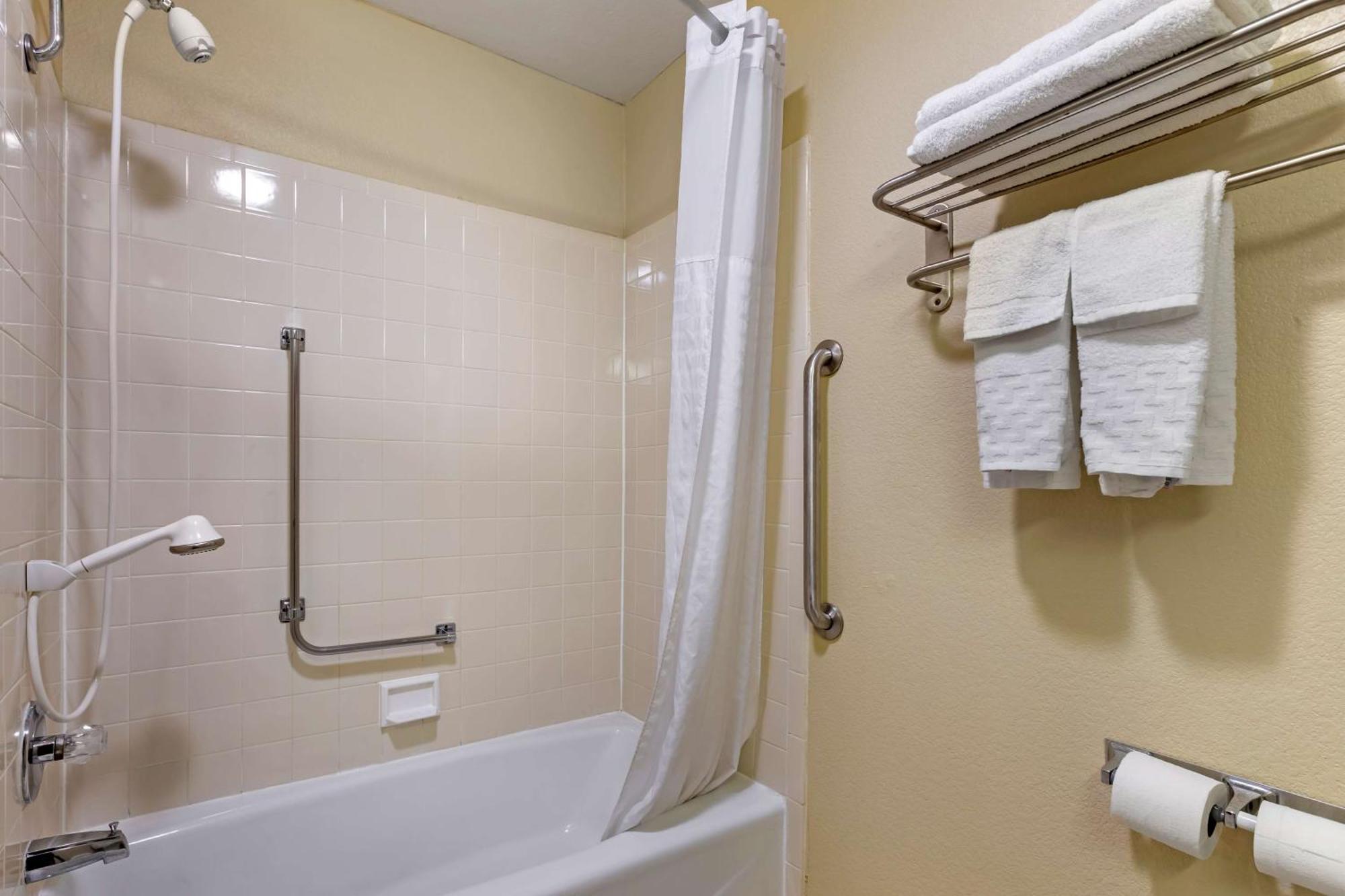 Best Western Plus Altoona Inn Eksteriør bilde